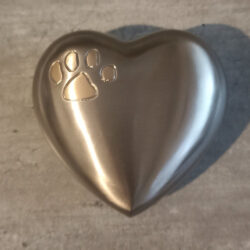 Alternative view of Gold Paw Heart Urn