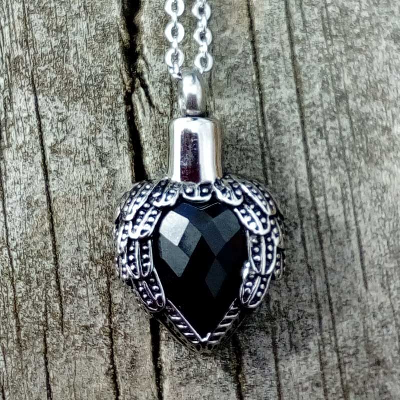 Angels Wings Heart - Black - Image 4