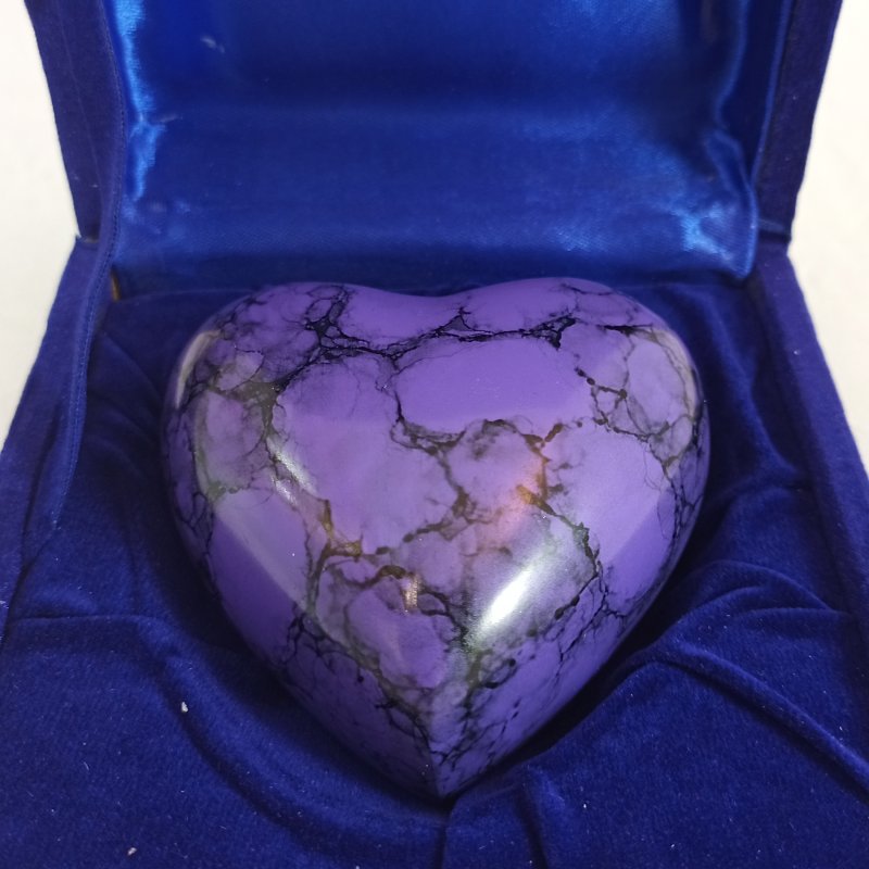Marble Purple Heart Urn - Image 5