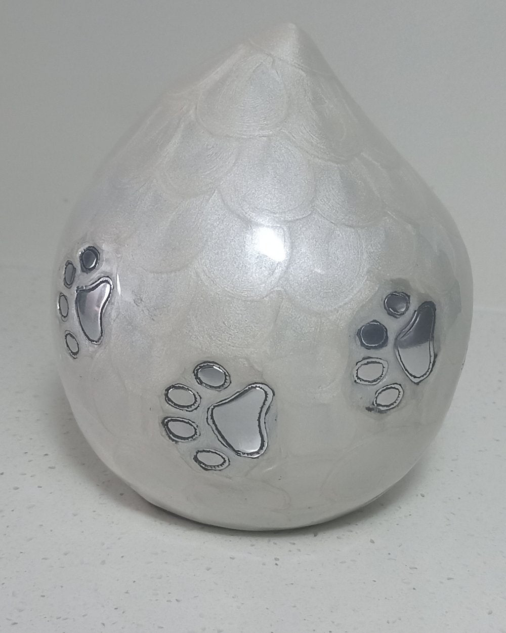 Love Drop Pet Urn - Image 2