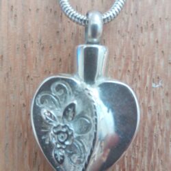 Alternative view of Rose Heart - Silver