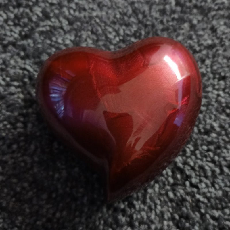 Swift Deep Red Heart Urn - Image 5