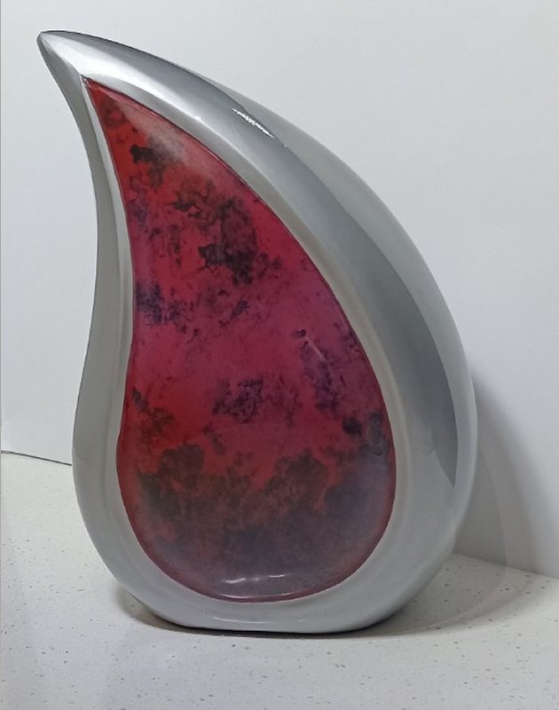 Red Tear Drop Urn - Image 3