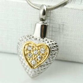 Alternative view of Two hearts as one