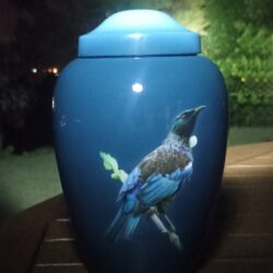 Tui Urn - Image 3