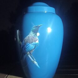 Tui Urn - Image 4