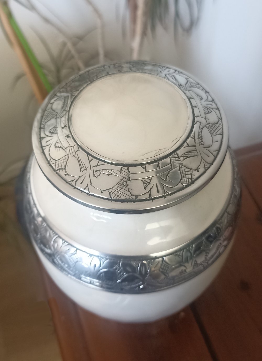 Eternal Grace Small Urn - Image 4